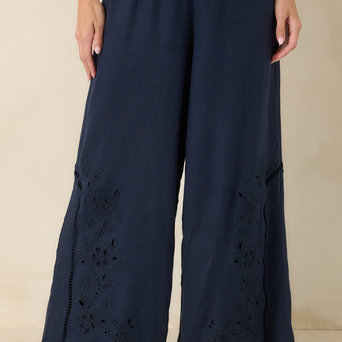 Sid Navy Linen Blend Embroidered Woven Pants | Z Supply