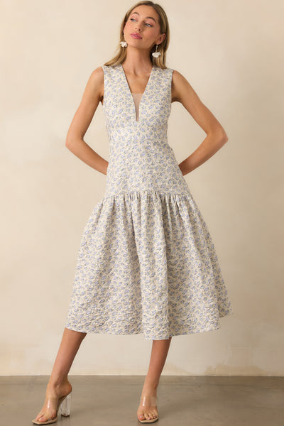periwinkle midi dress FINAL SALE Fitted waist boasts a chunky removable belt Aubriana Tiered Midi Dress, Periwinkle