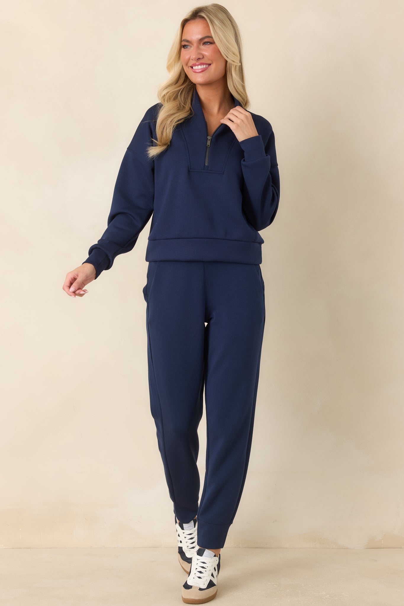 Relaxed-fit spacer fabric pullover with four-way stretch, coordinating cuffs, and a wide hem band creating a comfortable everyday design.