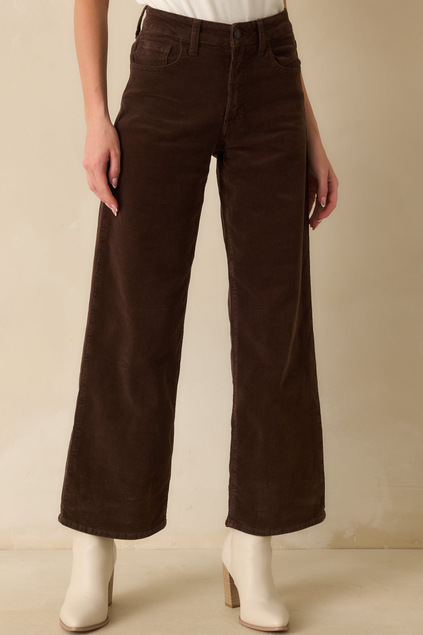 Cropped front view focusing on the wide-leg cut and functional front pockets.