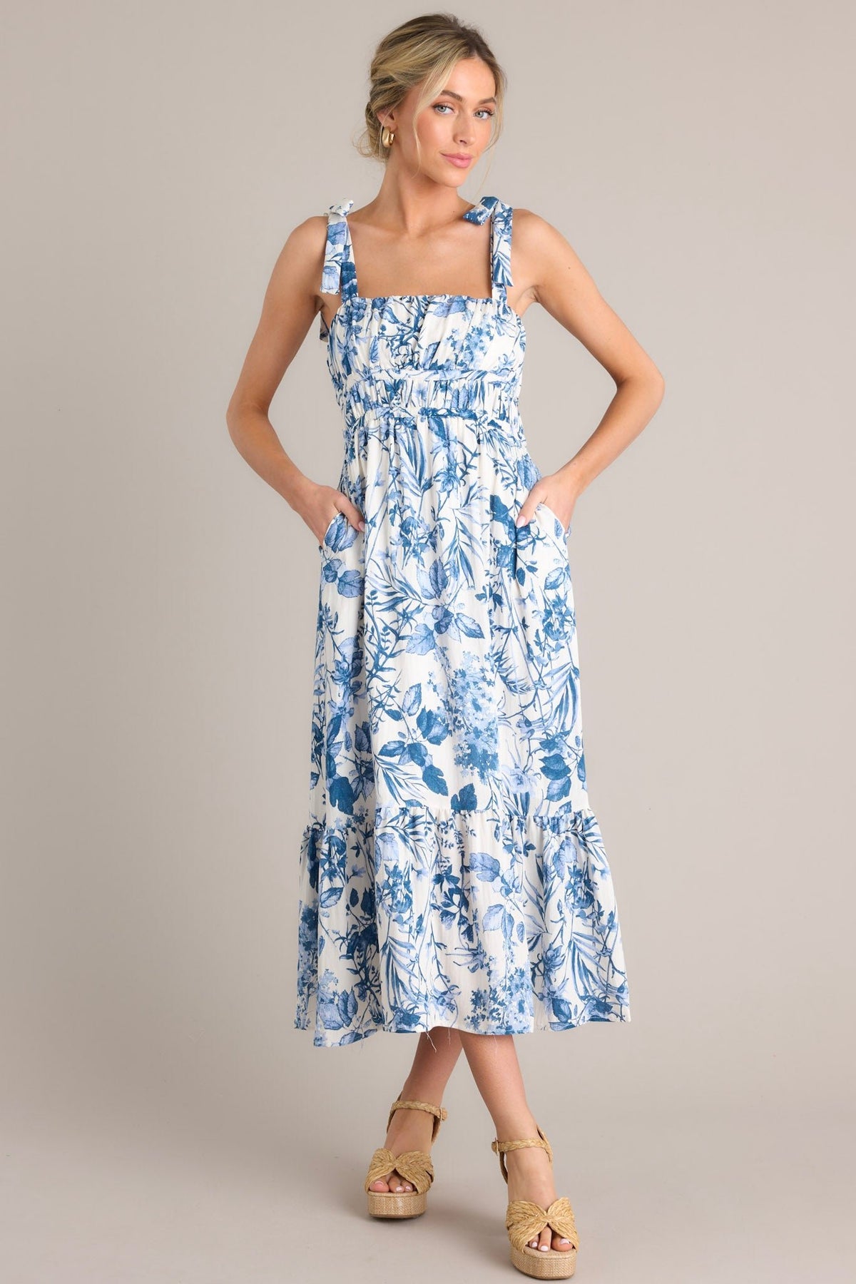 Women Blue & White Floral Back Tie Knot Midi Dress