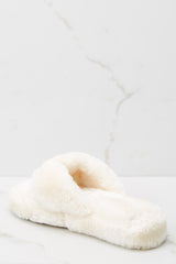 6 Sweet Dreams Ivory Slippers at reddress.com