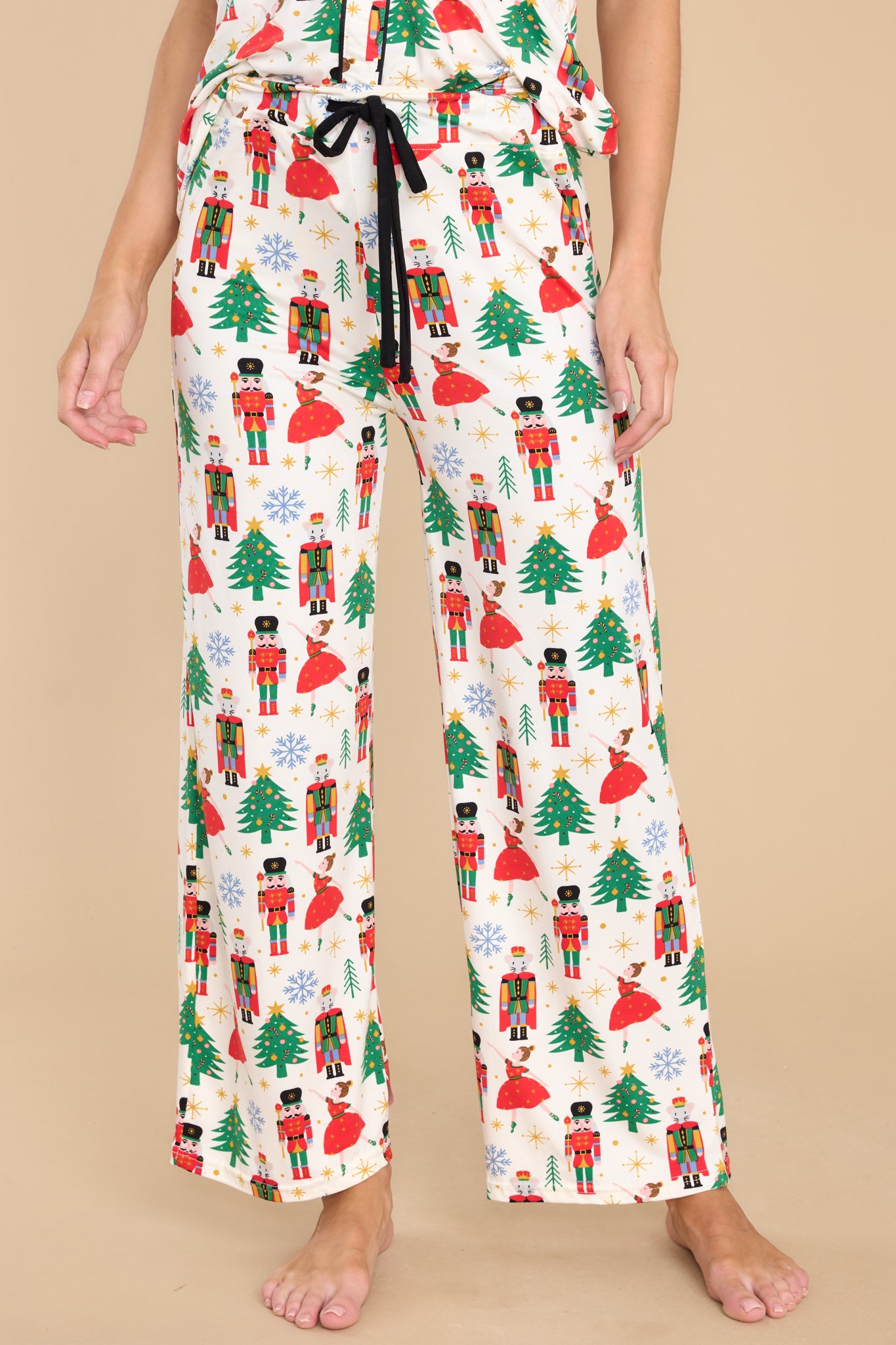1 Dancing Holiday Ivory Print Pajama Pants at reddress.com
