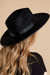 4 Top It Off Black Hat at reddress.com