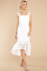 6 Vintage Beauty White Lace Midi Dress at reddress.com