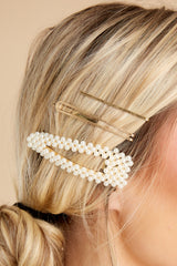 1 State Your Purpose Gold Pearl Hair Clip Set at reddress.com