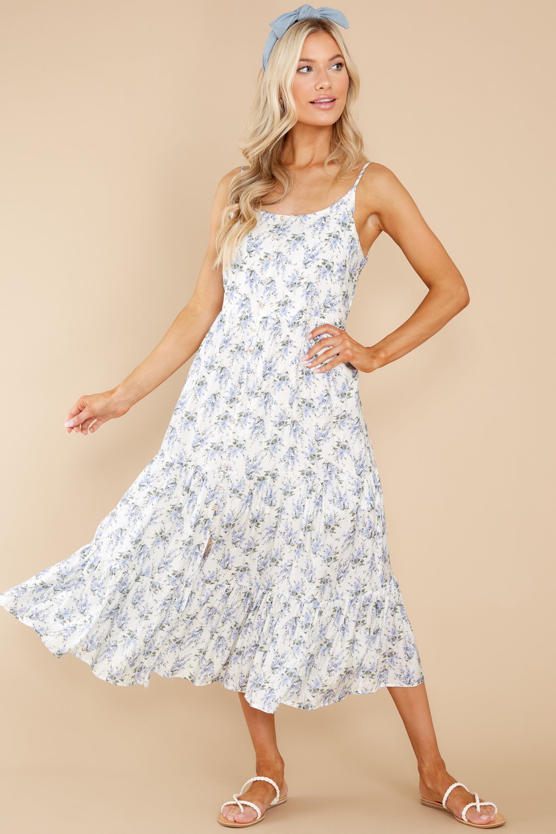 6 New Opportunity Blue And White Floral Print Midi Dress at reddress.com