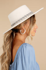 2 Win Their Approval Ivory Hat at reddress.com