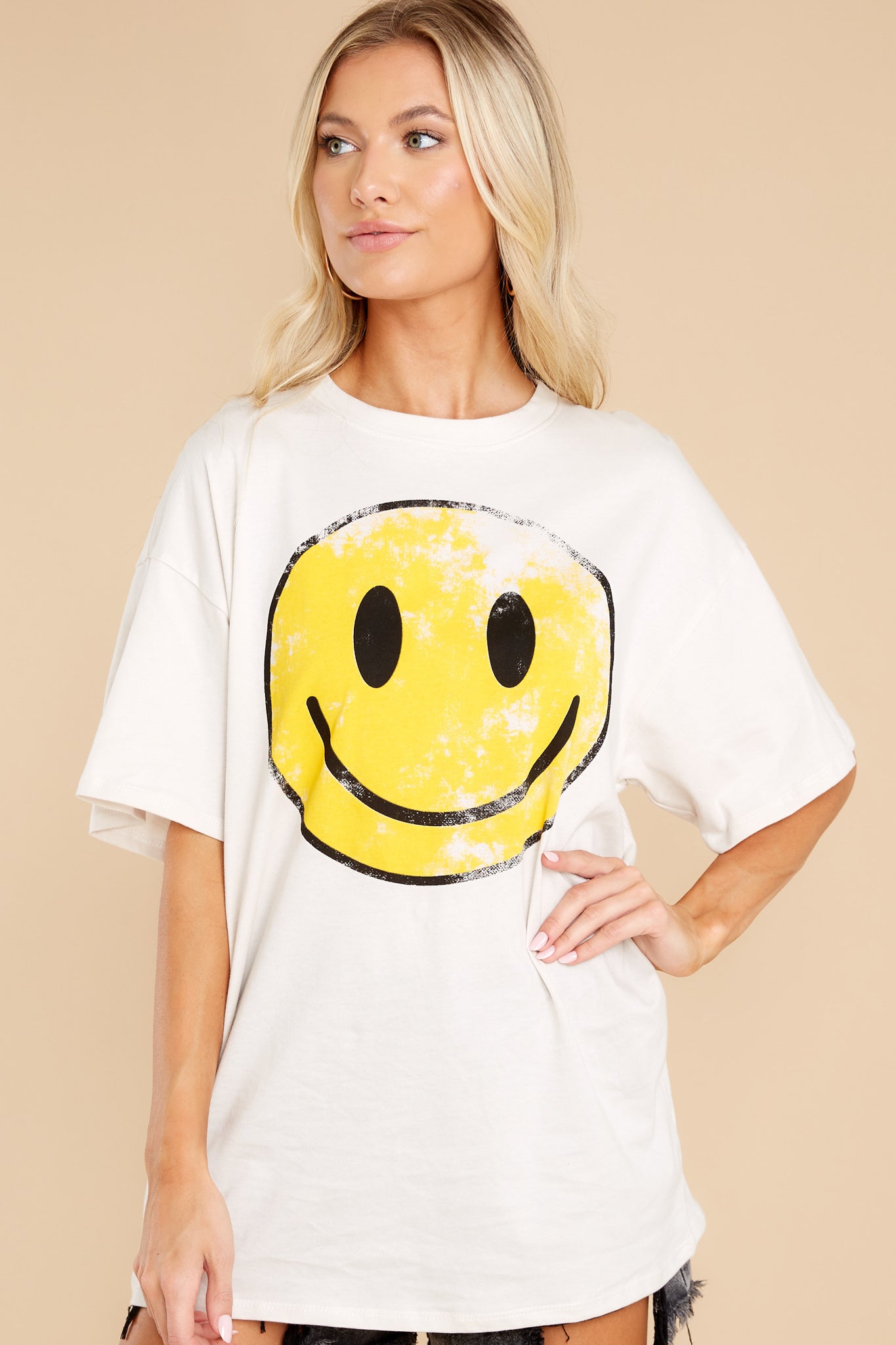 7 Share A Smile Beige Graphic Tee at reddress.com