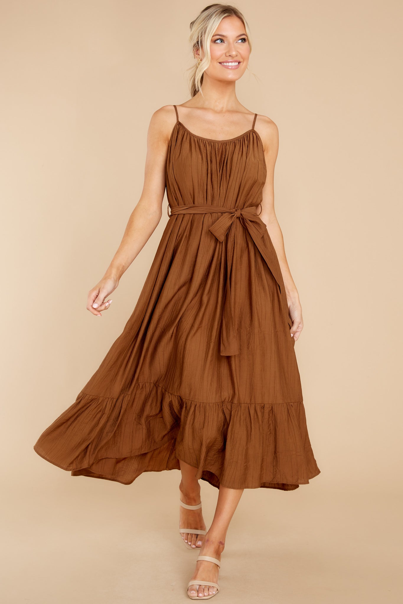 7 Undeniably Beautiful Cinnamon Midi Dress at reddress.com