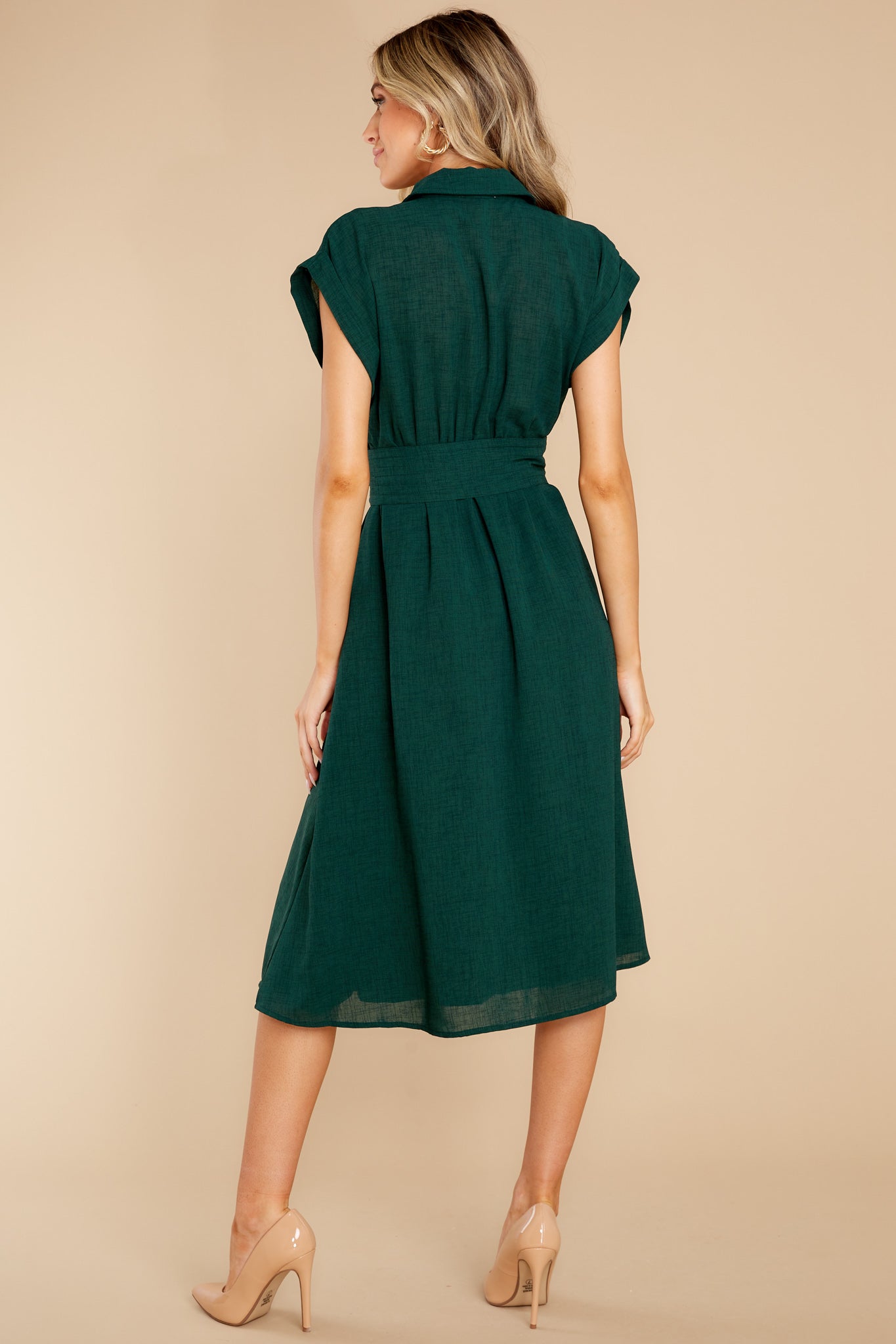 7 When You Arrive Emerald Midi Dress at reddress.com