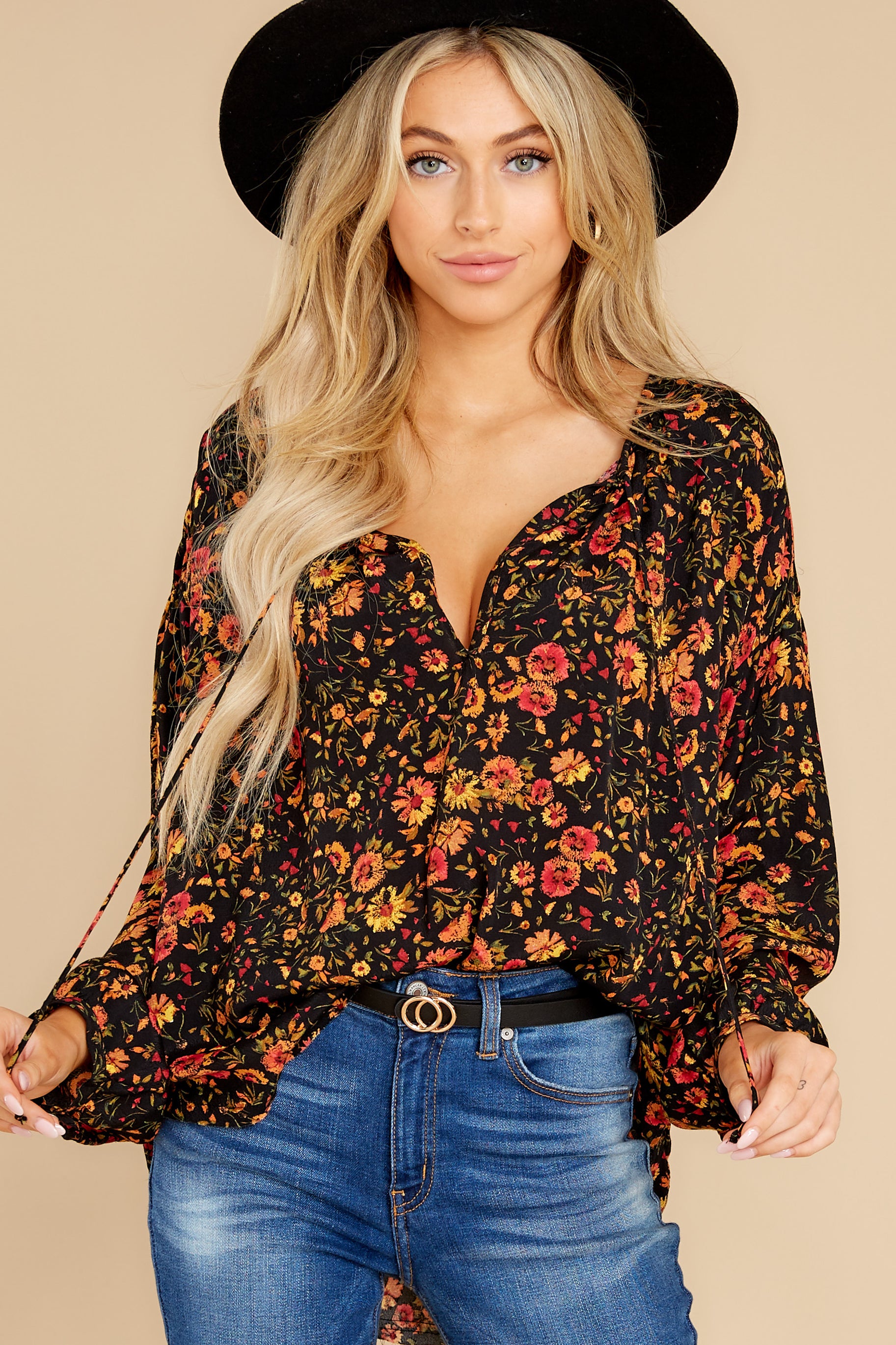 5 Scenic Drive Home Black And Rust Floral Print Top at reddress.com