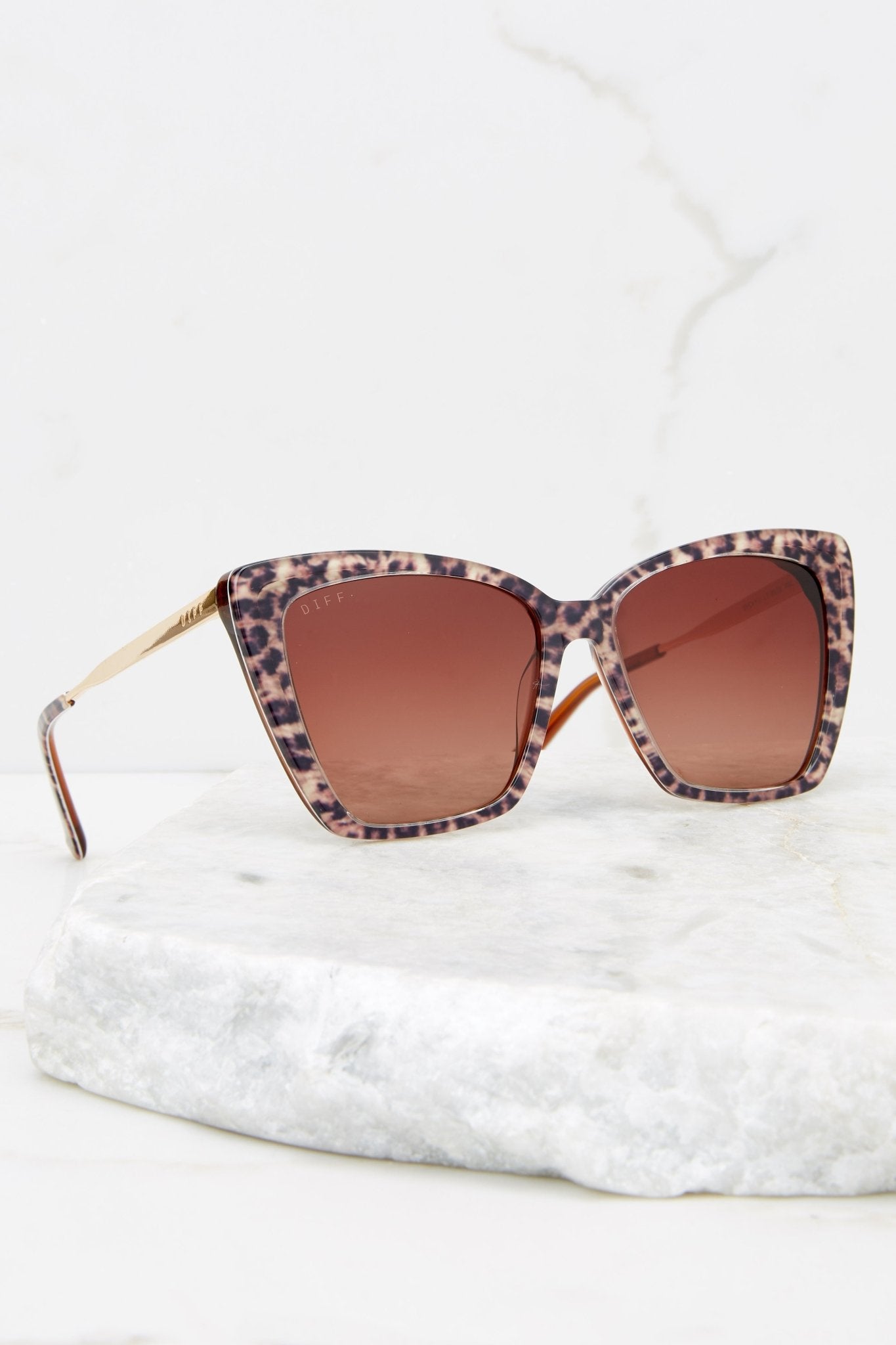 Becky II Leopard Tortoise And Brown Mirror Sunglasses - Red Dress
