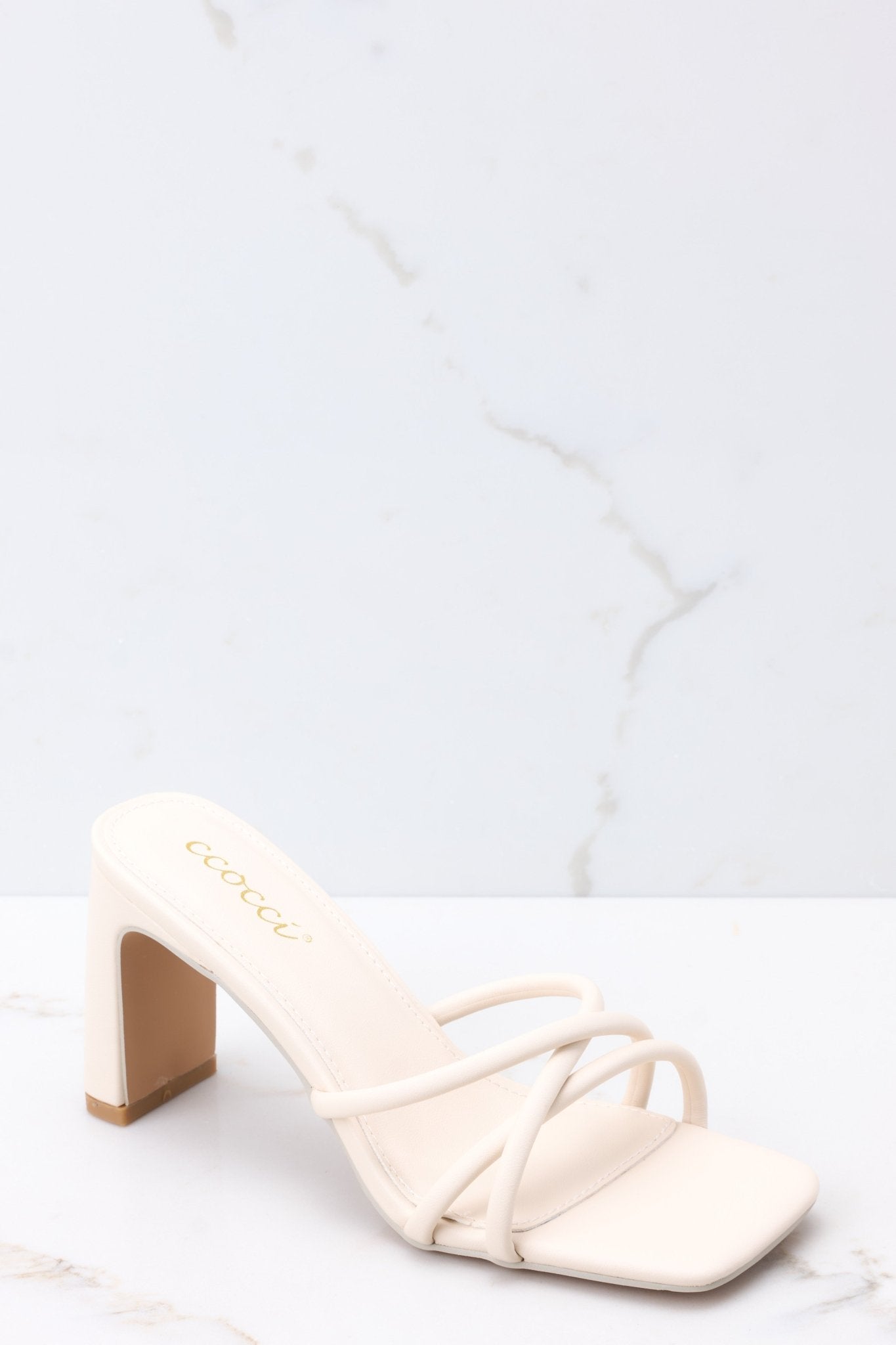 Annie Sandal In Ivory Leather